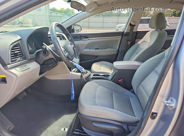 5NPD84LF7HH070725 2017 HYUNDAI ELANTRA Silver Вид салону спереду