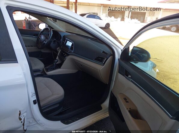 5NPD84LF7HH115243 2017 HYUNDAI ELANTRA White Vista interior delantera