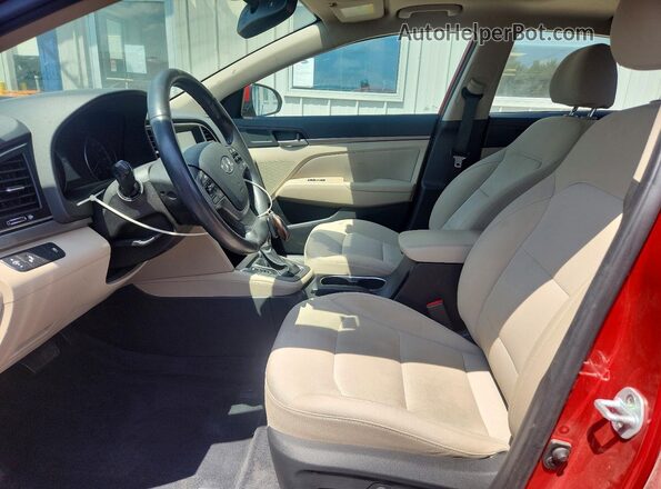 5NPD84LF7HH137484 2017 HYUNDAI ELANTRA Red წინა სალონის ხედი