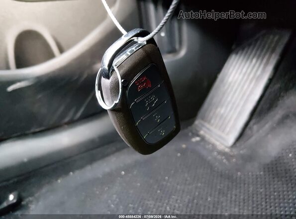 5NPD84LF7HH137758 2017 HYUNDAI ELANTRA Red Widok deski rozdzielczej
