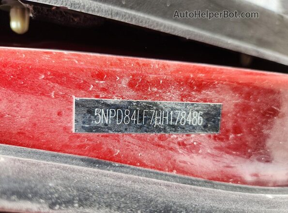 5NPD84LF7HH178486 2017 HYUNDAI ELANTRA Red Widok komory silnika