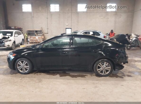 5NPD84LF7HH189293 2017 HYUNDAI ELANTRA Black 