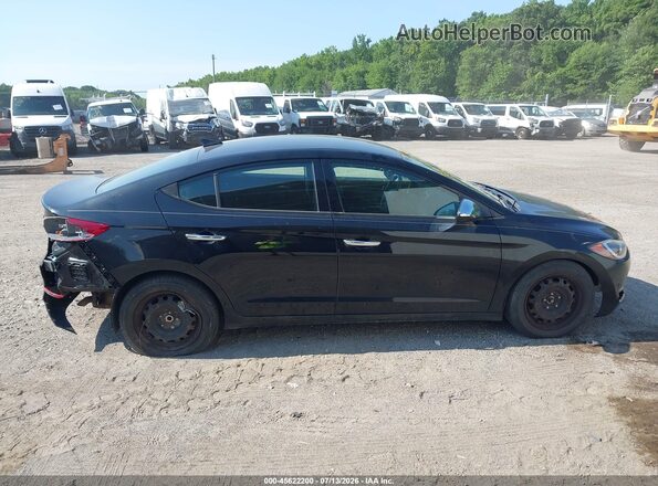 5NPD84LF7JH232827 2018 HYUNDAI ELANTRA Черный Вид задней части салона