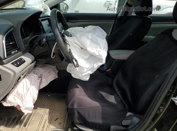 5NPD84LF7JH245402 2018 HYUNDAI ELANTRA Black Front interior view