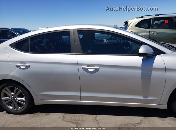 5NPD84LF7JH257498 2018 HYUNDAI ELANTRA Silver უკანა სალონის ხედი