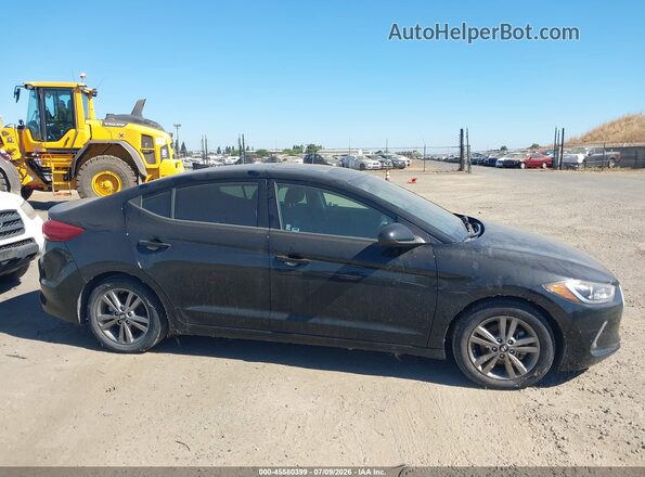 5NPD84LF7JH302424 2018 HYUNDAI ELANTRA Black უკანა სალონის ხედი