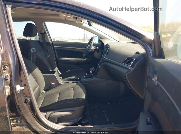 5NPD84LF7JH302424 2018 HYUNDAI ELANTRA Black წინა სალონის ხედი