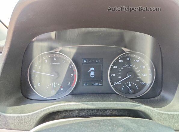 5NPD84LF7JH306506 2018 HYUNDAI ELANTRA Red Սարքավորումների վահանակի տեսք