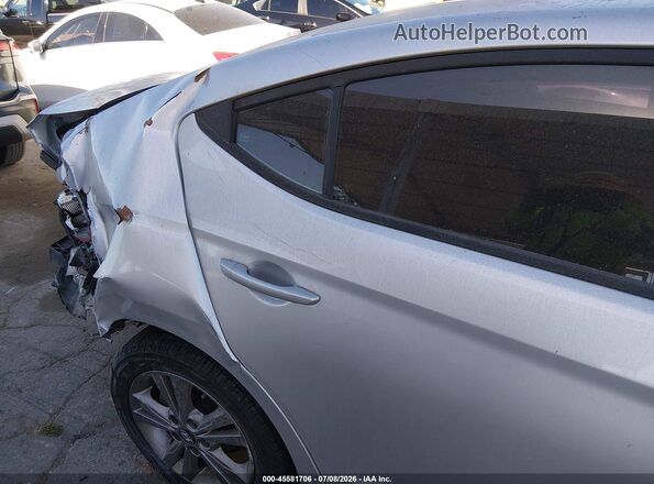 5NPD84LF7JH366964 2018 HYUNDAI ELANTRA Silver 