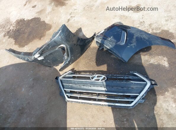 5NPD84LF7JH372084 2018 HYUNDAI ELANTRA Black ხელსაწყოთა პანელის ხედი
