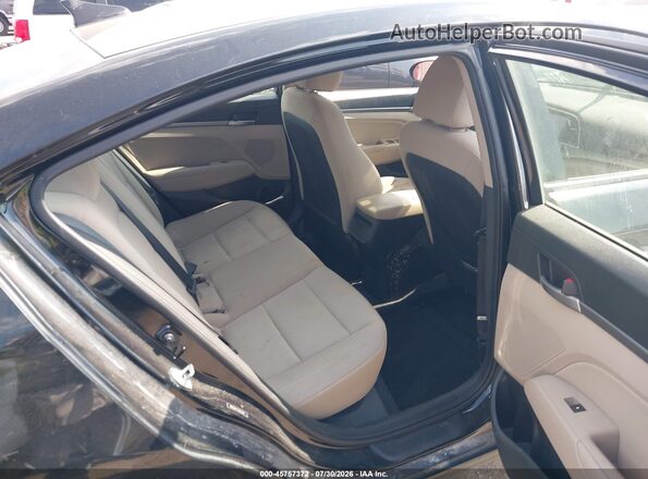 5NPD84LF7JH372084 2018 HYUNDAI ELANTRA Black VIN კოდის სტიკერის ხედი