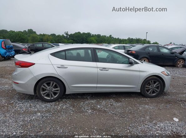 5NPD84LF7JH380640 2018 HYUNDAI ELANTRA Silver Vista interior trasera