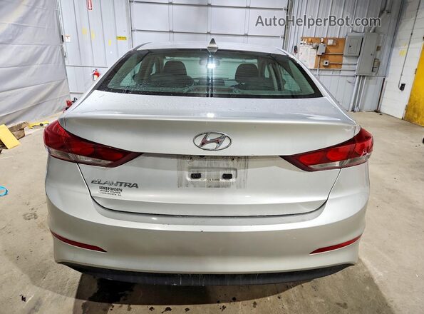 5NPD84LF7JH399821 2018 HYUNDAI ELANTRA Серебряный Вид сзади