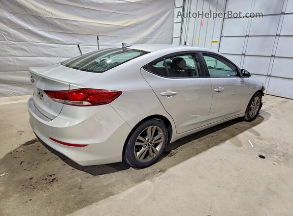 5NPD84LF7JH399821 2018 HYUNDAI ELANTRA Серебряный Задняя правая четверть