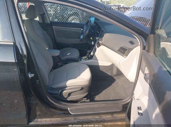 5NPD84LF7KH439221 2019 HYUNDAI ELANTRA Черный Вид салона спереди