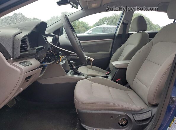 5NPD84LF7KH461025 2019 HYUNDAI ELANTRA Blue Front interior view