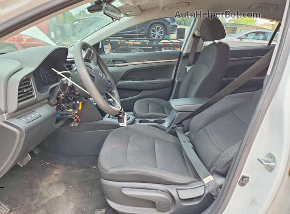 5NPD84LF7LH569761 2020 HYUNDAI ELANTRA White Вид салону спереду