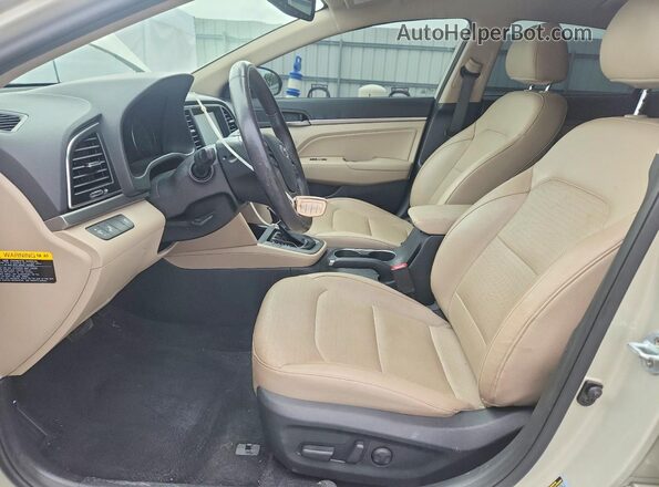 5NPD84LF8HH004801 2017 HYUNDAI ELANTRA Beige Вид салону спереду