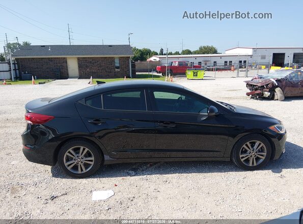 5NPD84LF8HH025714 2017 HYUNDAI ELANTRA Black Սալոնի հետևի տեսք