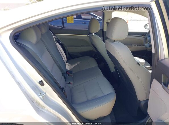 5NPD84LF8HH055862 2017 HYUNDAI ELANTRA Silver VIN sticker view