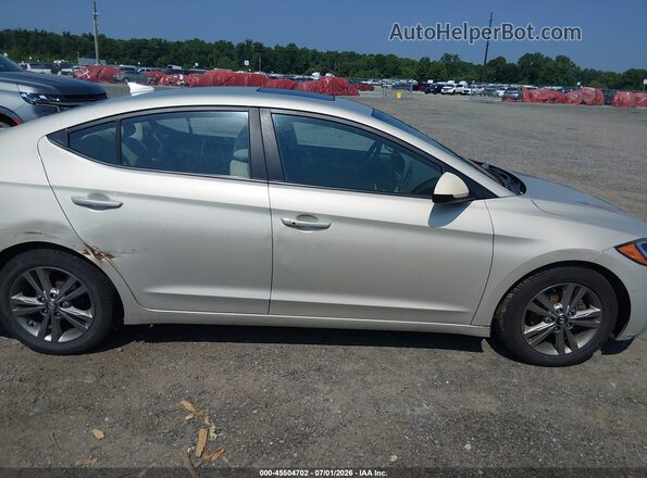 5NPD84LF8HH138109 2017 HYUNDAI ELANTRA Tan Vista interior trasera