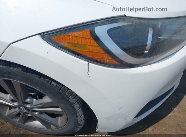 5NPD84LF8JH228706 2018 HYUNDAI ELANTRA White Widok z przodu
