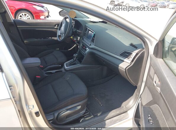 5NPD84LF8JH234389 2018 HYUNDAI ELANTRA Silver Vista interior delantera