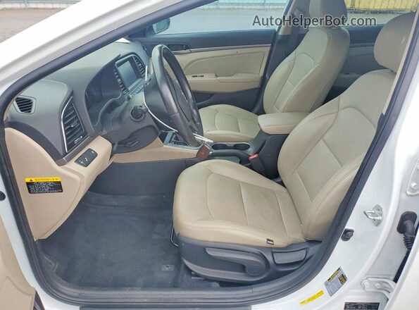 5NPD84LF8JH237616 2018 HYUNDAI ELANTRA White Front interior view