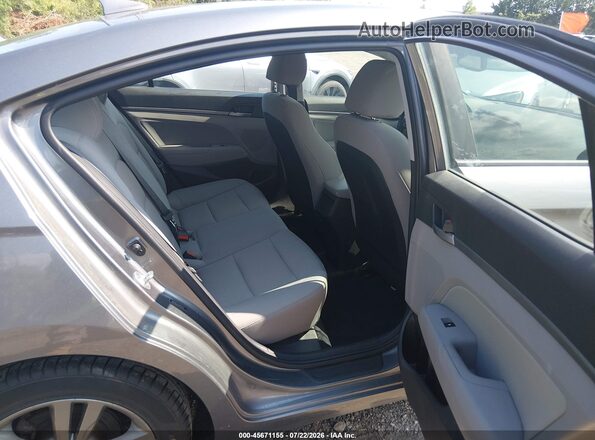 5NPD84LF8JH272477 2018 HYUNDAI ELANTRA Gray VIN կոդի պիտակի տեսք