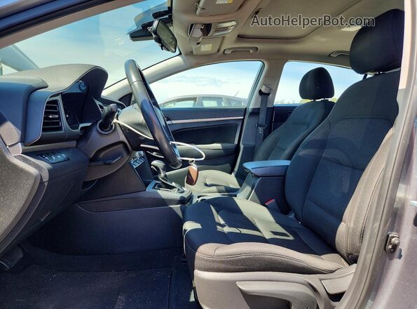 5NPD84LF8KH441947 2019 HYUNDAI ELANTRA Silver Вид салону спереду