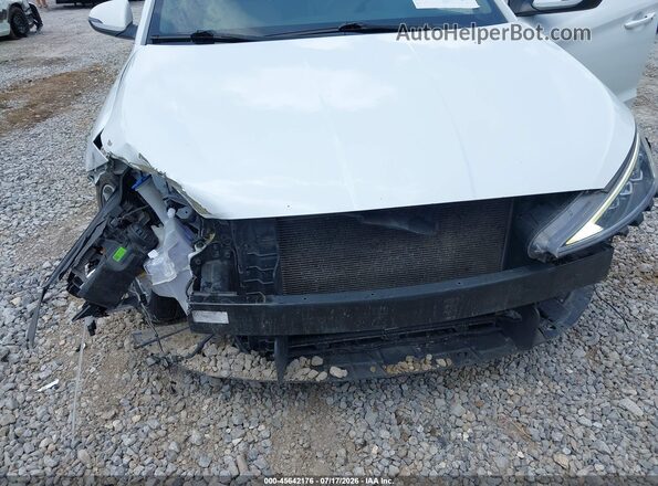 5NPD84LF8LH617459 2020 HYUNDAI ELANTRA White Front view