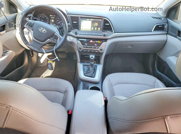 5NPD84LF9HH035524 2017 HYUNDAI ELANTRA Black Widok deski rozdzielczej