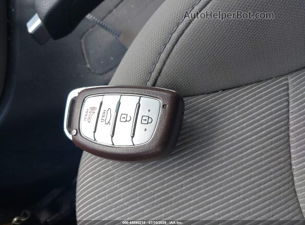 5NPD84LF9HH043445 2017 HYUNDAI ELANTRA Silver Widok deski rozdzielczej