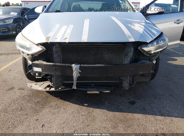 5NPD84LF9HH060309 2017 HYUNDAI ELANTRA Silver Widok z przodu
