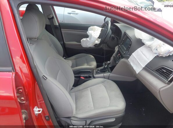 5NPD84LF9HH070046 2017 HYUNDAI ELANTRA Красный Вид салона спереди