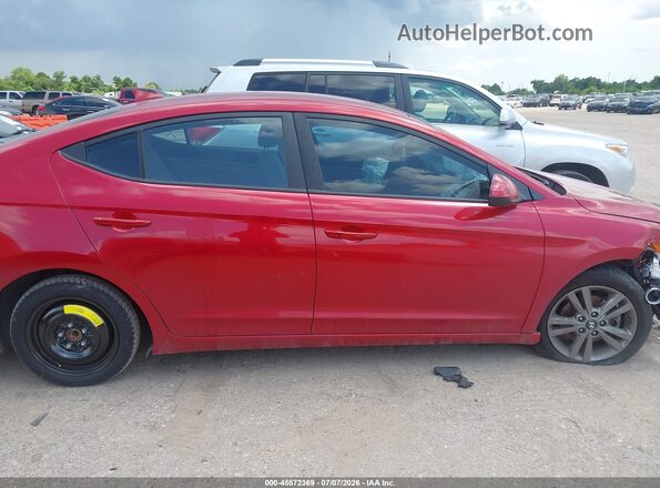 5NPD84LF9HH070046 2017 HYUNDAI ELANTRA Красный Вид задней части салона