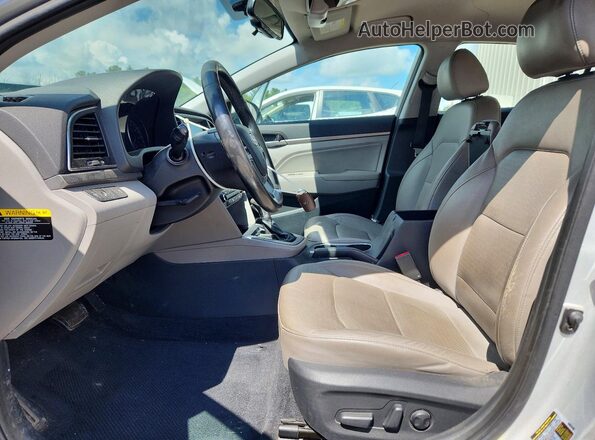 5NPD84LF9HH075442 2017 HYUNDAI ELANTRA Silver Սալոնի դիմացի տեսք