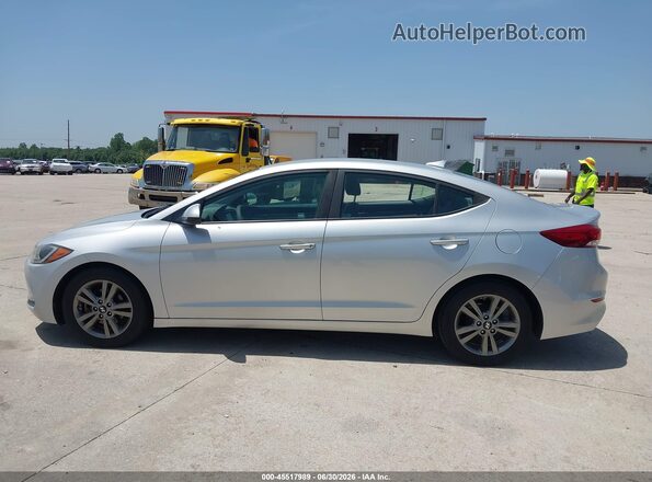 5NPD84LF9HH089308 2017 HYUNDAI ELANTRA Серебряный Панорамный вид салона 360°