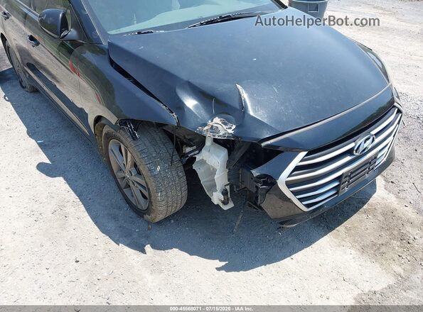 5NPD84LF9HH118886 2017 HYUNDAI ELANTRA Black Widok z przodu