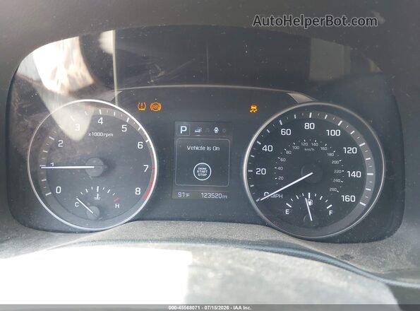 5NPD84LF9HH118886 2017 HYUNDAI ELANTRA Black Widok tylnych siedzeń