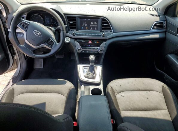5NPD84LF9HH139639 2017 HYUNDAI ELANTRA Серебряный Вид панели приборов