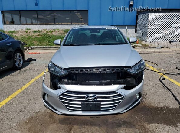 5NPD84LF9HH139639 2017 HYUNDAI ELANTRA Серебряный Вид спереди