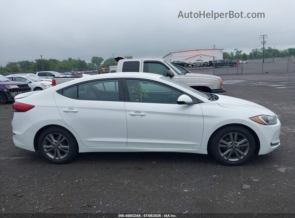 5NPD84LF9HH144081 2017 HYUNDAI ELANTRA White Rear interior view
