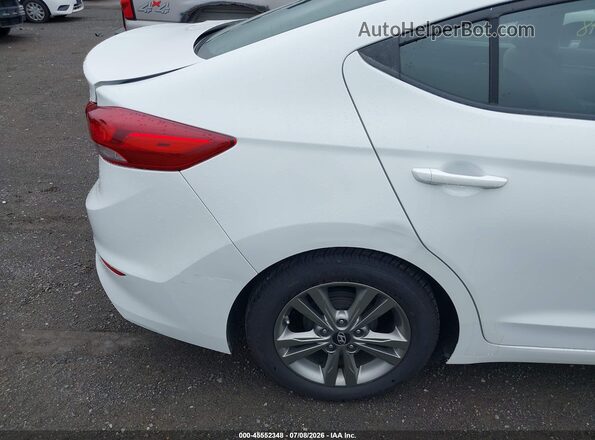 5NPD84LF9HH144081 2017 HYUNDAI ELANTRA White 