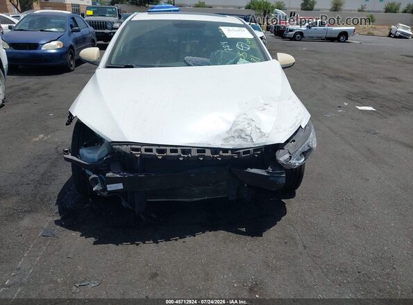 5NPD84LF9HH169952 2017 HYUNDAI ELANTRA White Առջևի վահանակի տեսք