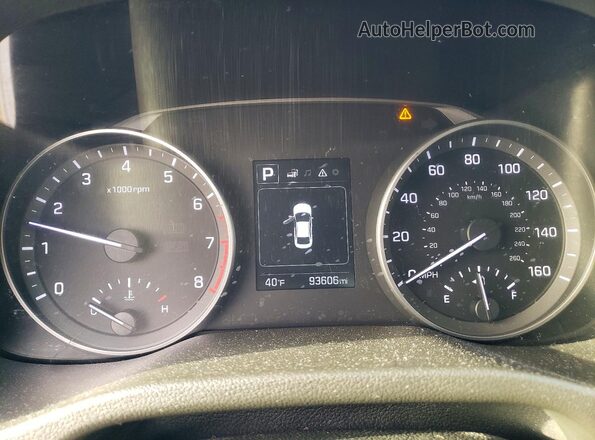 5NPD84LF9JH212871 2018 HYUNDAI ELANTRA White Սարքավորումների վահանակի տեսք