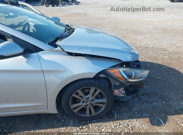 5NPD84LF9JH243442 2018 HYUNDAI ELANTRA Серебряный Вид спереди