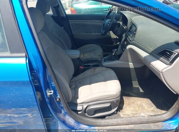 5NPD84LF9JH256725 2018 HYUNDAI ELANTRA Blue Front interior view