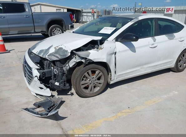 5NPD84LF9JH294696 2018 HYUNDAI ELANTRA White Front view