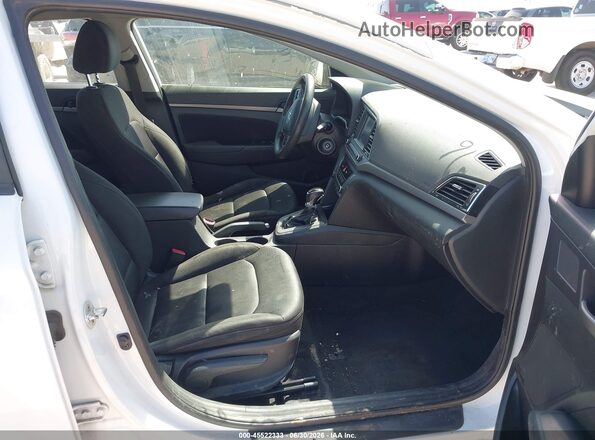 5NPD84LF9JH294696 2018 HYUNDAI ELANTRA White Front interior view